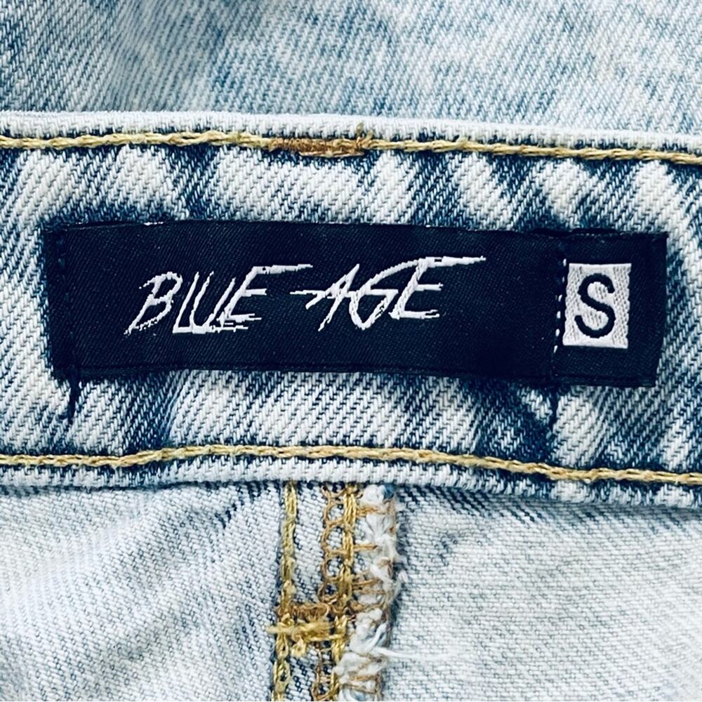 Blue Age Light Acid Wash High Rise Distressed Denim Jean Shorts - Small - Picture 10 of 13